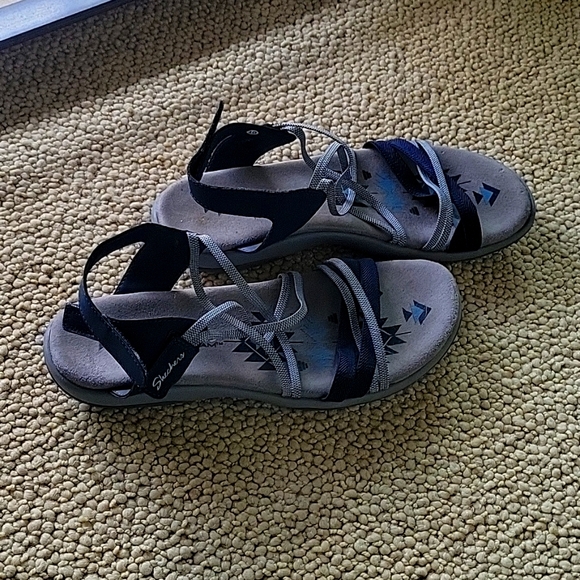 Sketchers navy Reggae sandals, size 10 - Picture 4 of 7